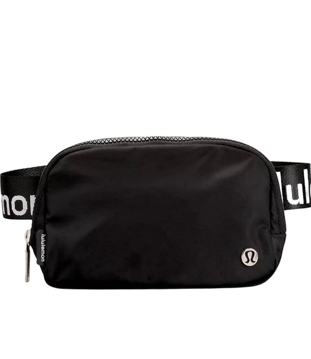 Lululemon Everywhere Belt Bag